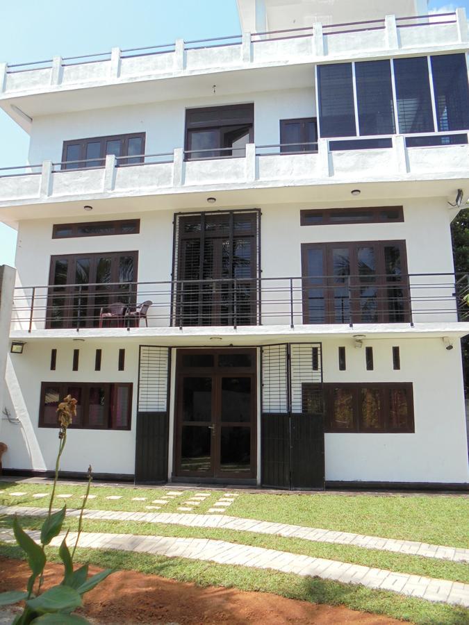 Jmf Hotel Negombo Dış mekan fotoğraf